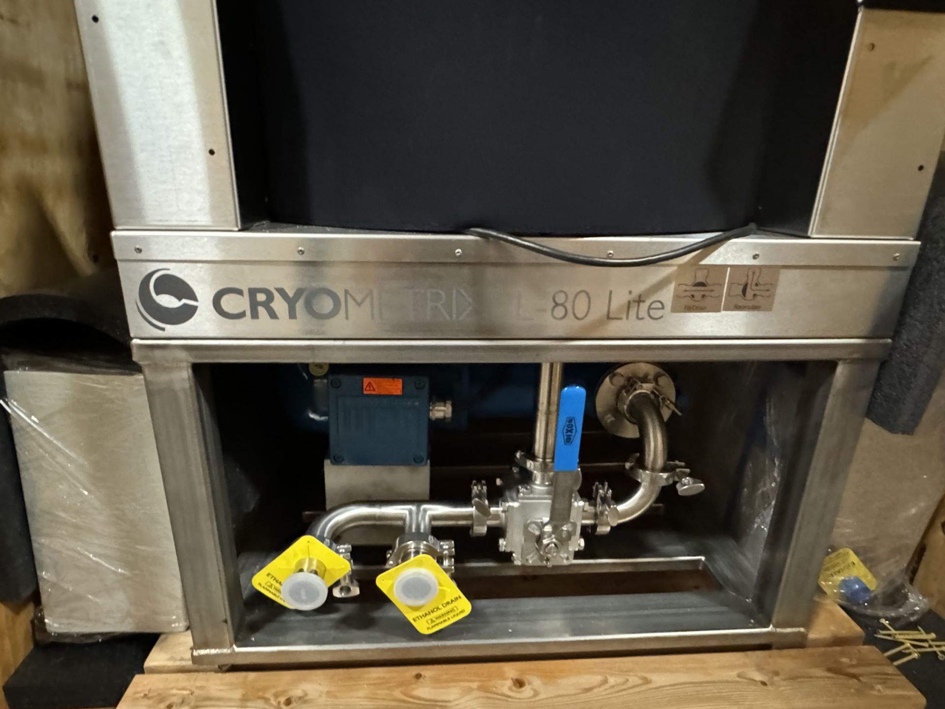 New/Unused CryoMetrix L-80 Lite Chiller. Model L-80 Lite - Image 2 of 6