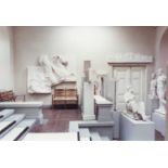 Candida Höfer (1944 Eberswalde – lebt in Köln) R