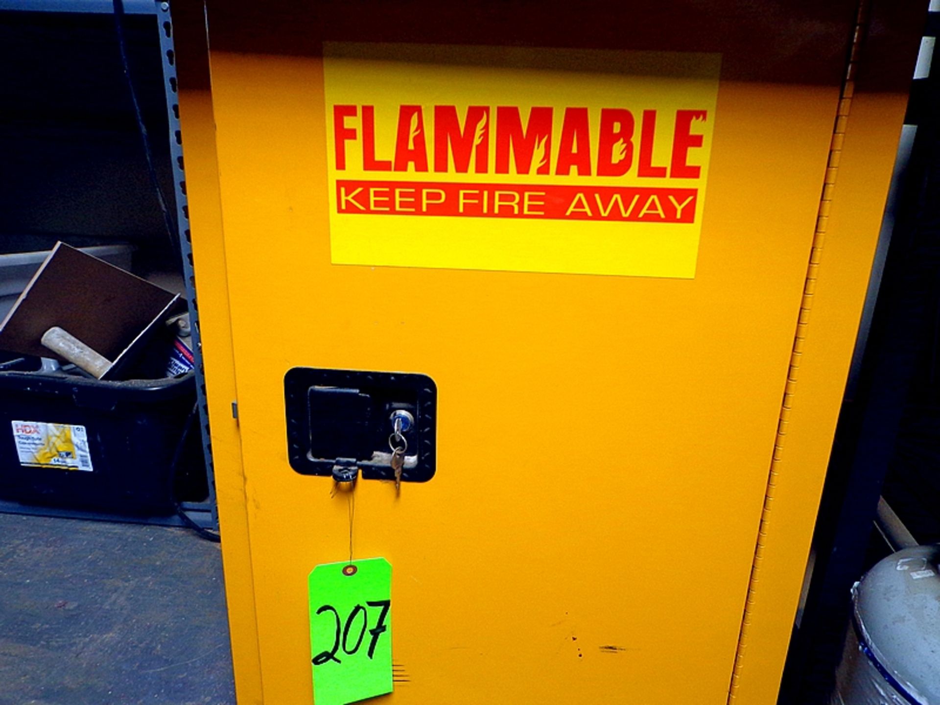FLAMMABLE PAINT CABINET 23"X18"X36" (LIKE NEW)