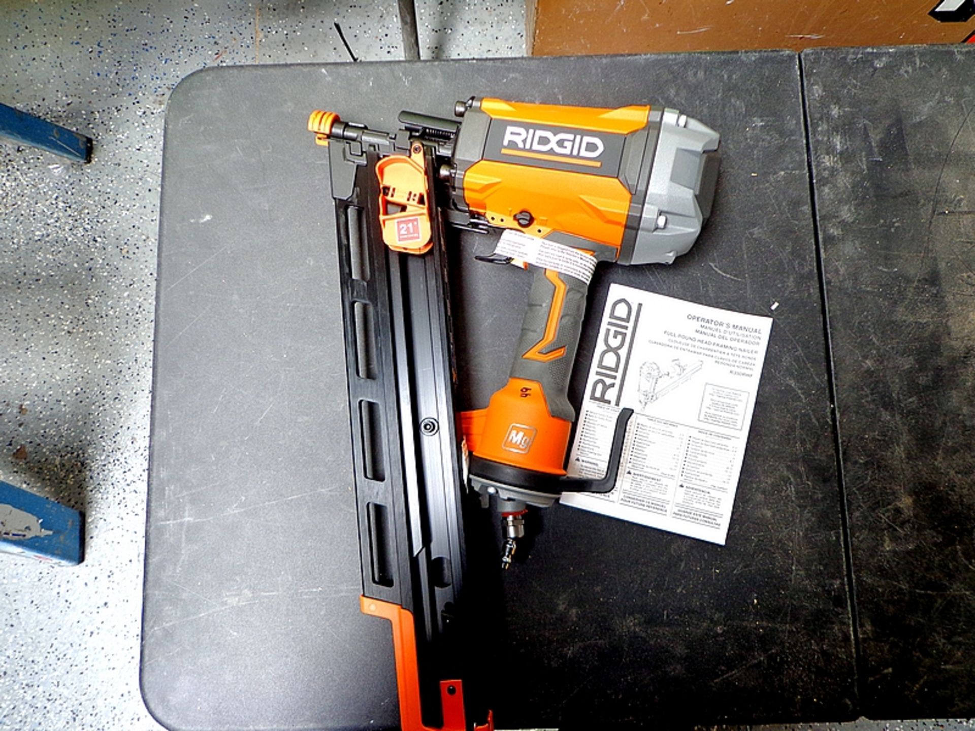 RIDGID R350RHF ROUND HEAD FRAMING NAILER 3 1/2" (NEW) - Bild 2 aus 5