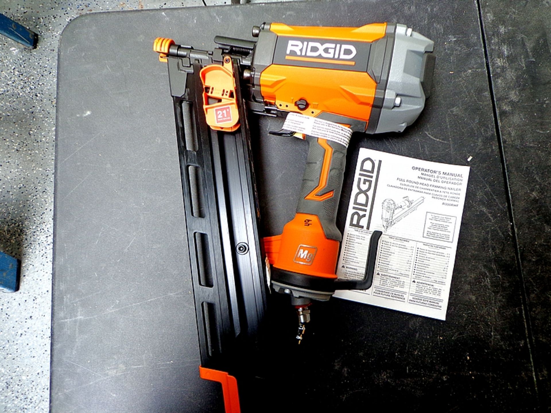 RIDGID R350RHF ROUND HEAD FRAMING NAILER 3 1/2" (NEW)