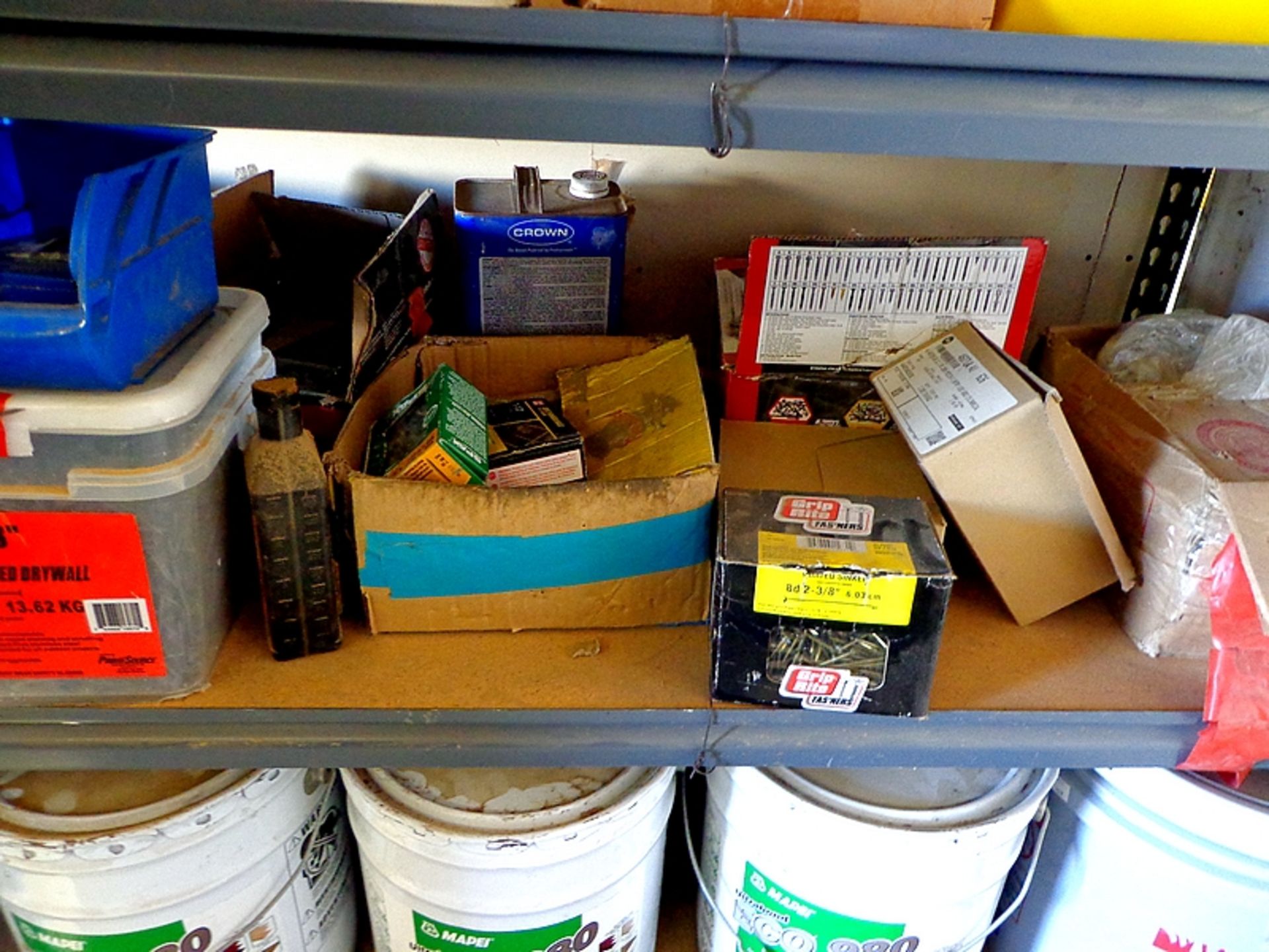 LOT - ASSORTED ITEMS- CONTENTS ONLY - RACKS NOT IN SALE; QUICK DRIVE SCREWS, DRY WALL SCREWS, MADI - Image 4 of 9