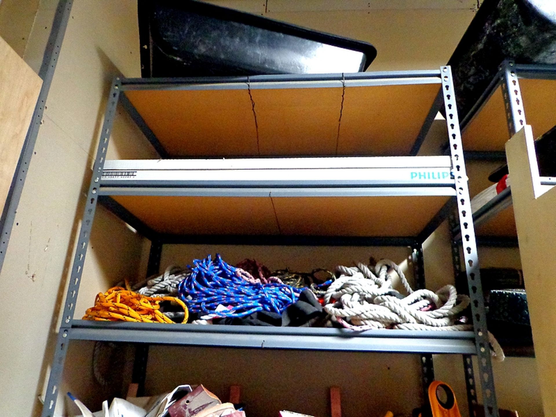 LOT - ASSORTED ITEMS- CONTENTS ONLY - RACKS NOT IN SALE; FIRE EXT, ROPE, MASONARY GROUT BAGS, - Image 5 of 9