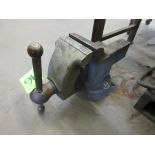 ROCK ISLAND 577 HEAVY DUTY BENCH VISE, 6"