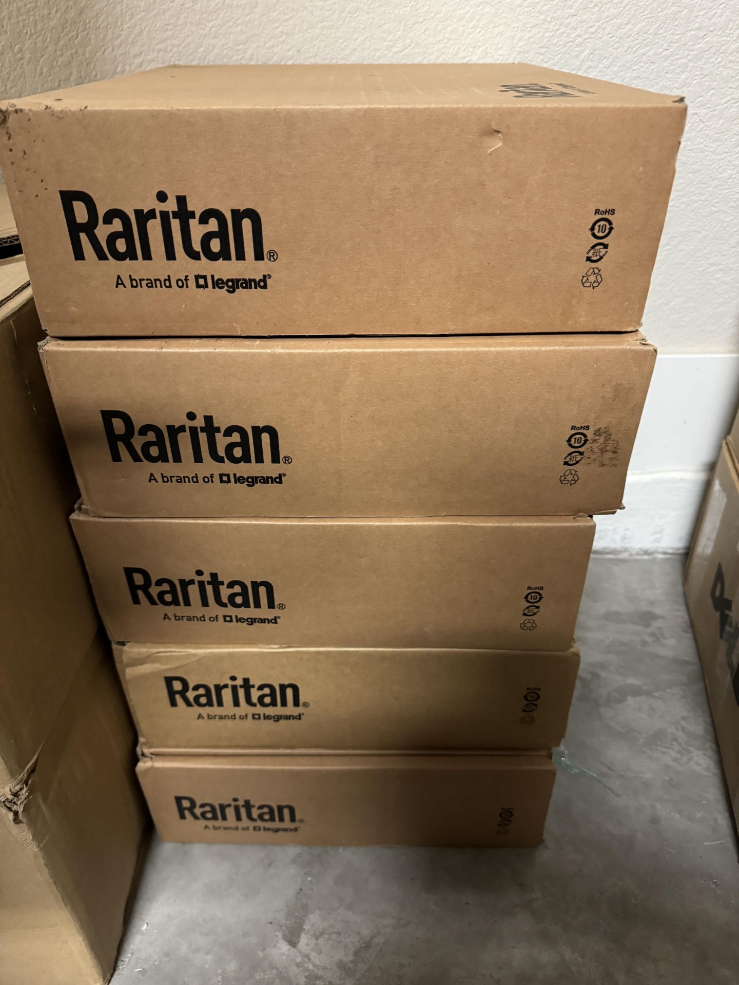 5 Units Raritan CS2 CompuSwitch 2-Port CS2-PENT NEW