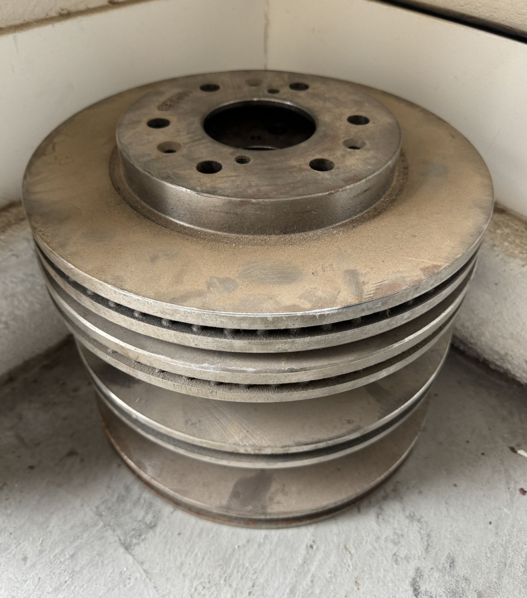 4 ROTORS & BRAKE PADS, " PROBABLY FOR FORD F150 - F350 - Image 4 of 4