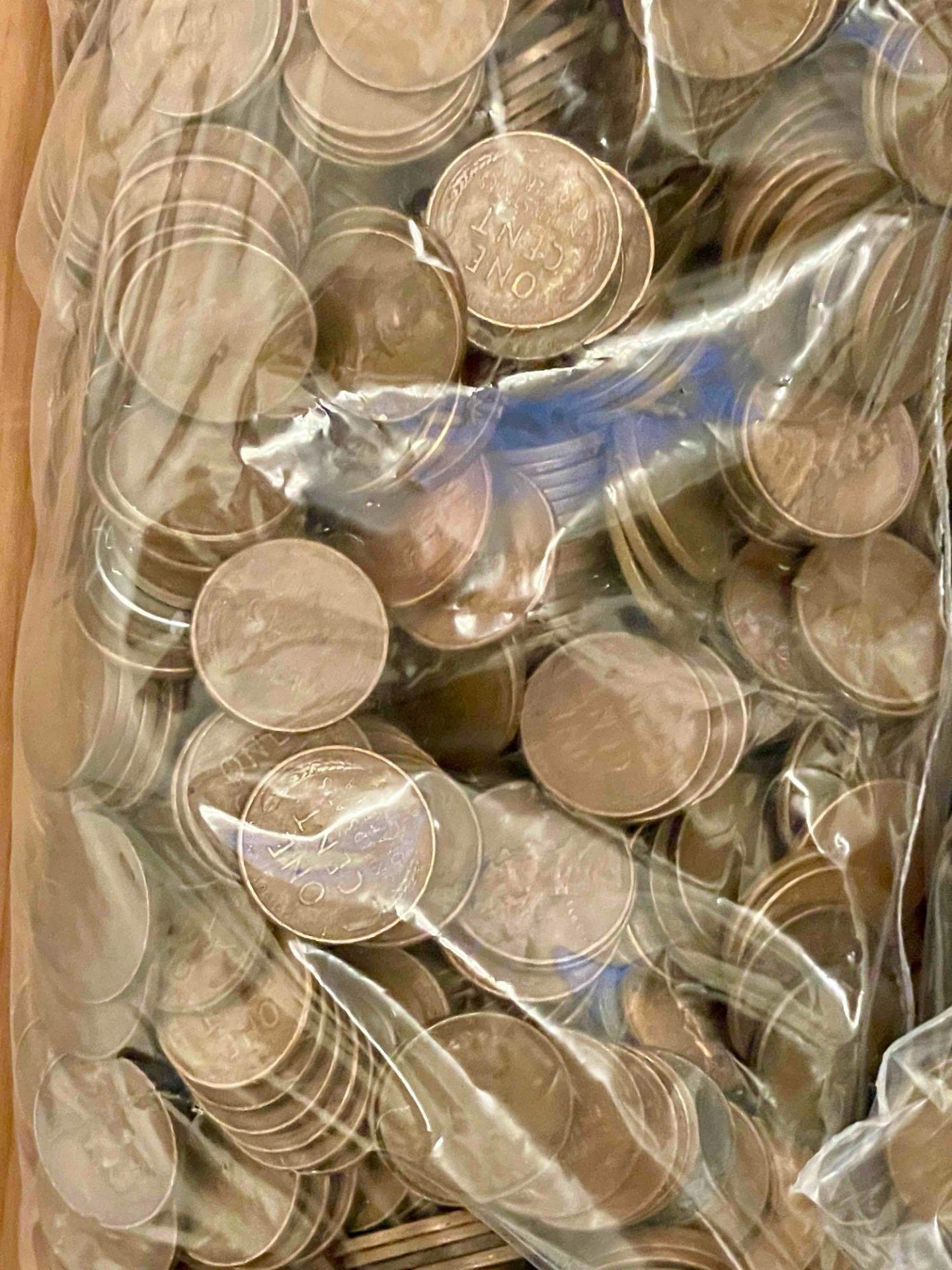 APPROX. 5 LBS OF UNSEARCHED/UNSORTED WHEAT PENNIES - Image 3 of 3