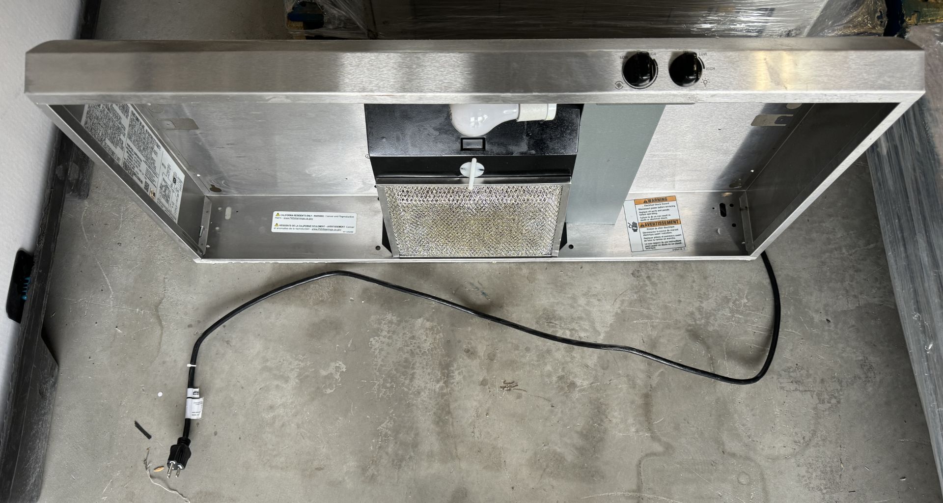 STAINLESS STOVE VENTILATION HOOD