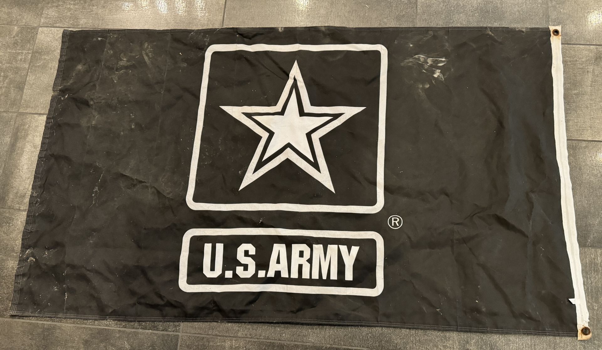 STANDARD SIZE U.S ARMY FLAG - Image 2 of 2