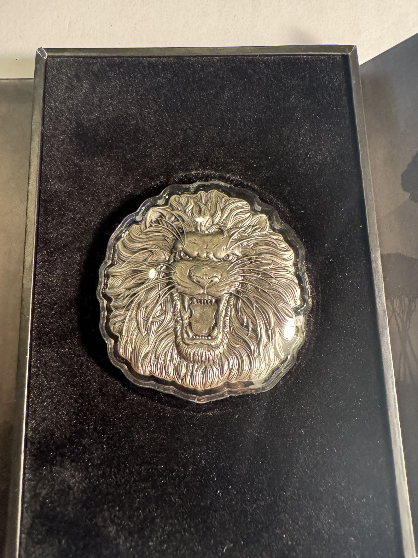 2022 2oz SILVER COIN LION - Image 3 of 3