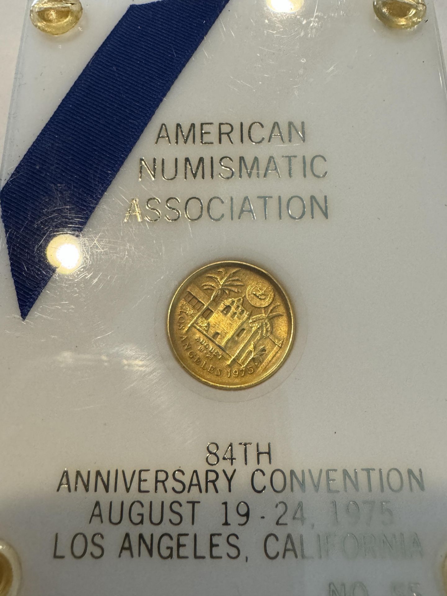 SOLID GOLD COIN OFFICIAL FROM AMERICAN NUMISMATIC ASSOCIATION 84TH ANNIVERSARY - Image 2 of 3