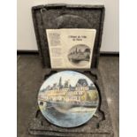 COLLECTIBLE CERAMIC PLATE - L'HÔTEL DE VILLE DE PARIS PAINT - IN ORIGINAL BOX WITH PAPERS