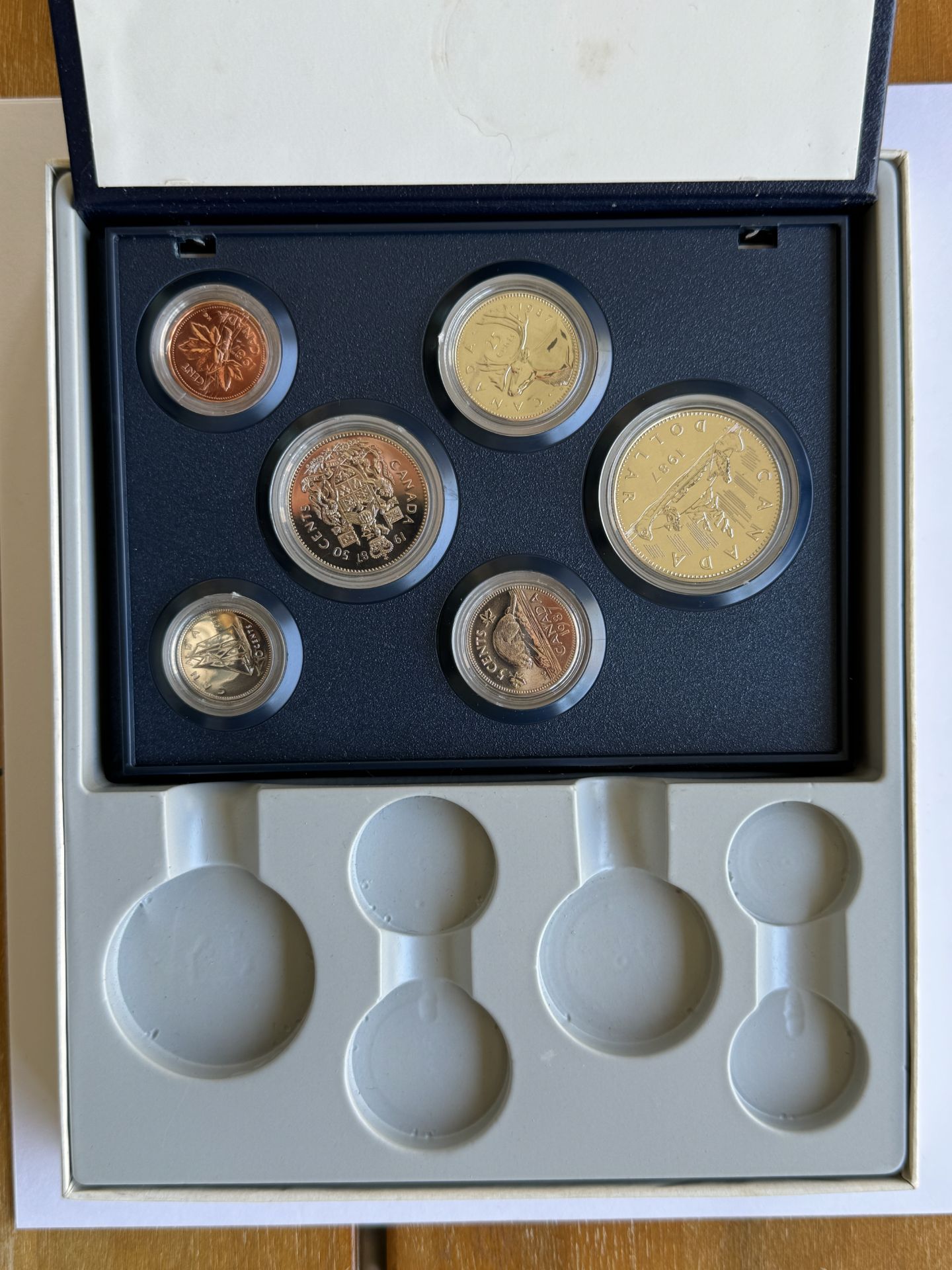 1992 SILVER PROOF SET IN COINS ROYAL CANANDIAN MINT - Image 3 of 3