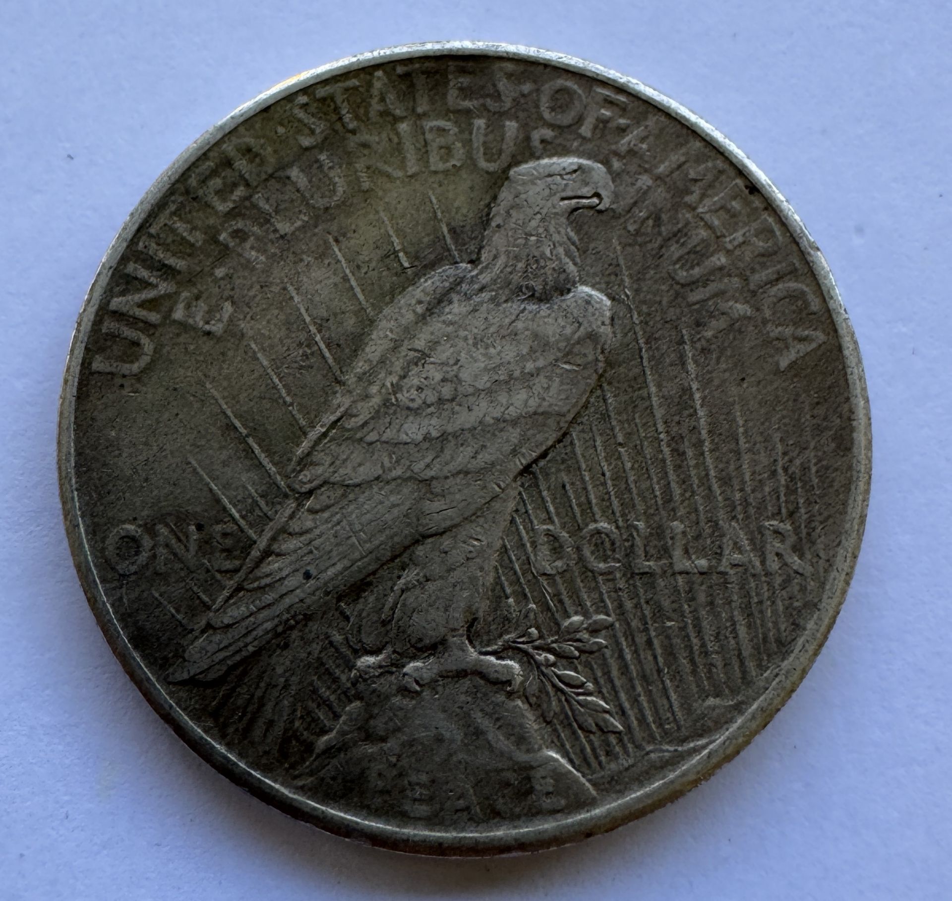 1925 PEACE SILVER DOLLAR COIN - Image 2 of 2