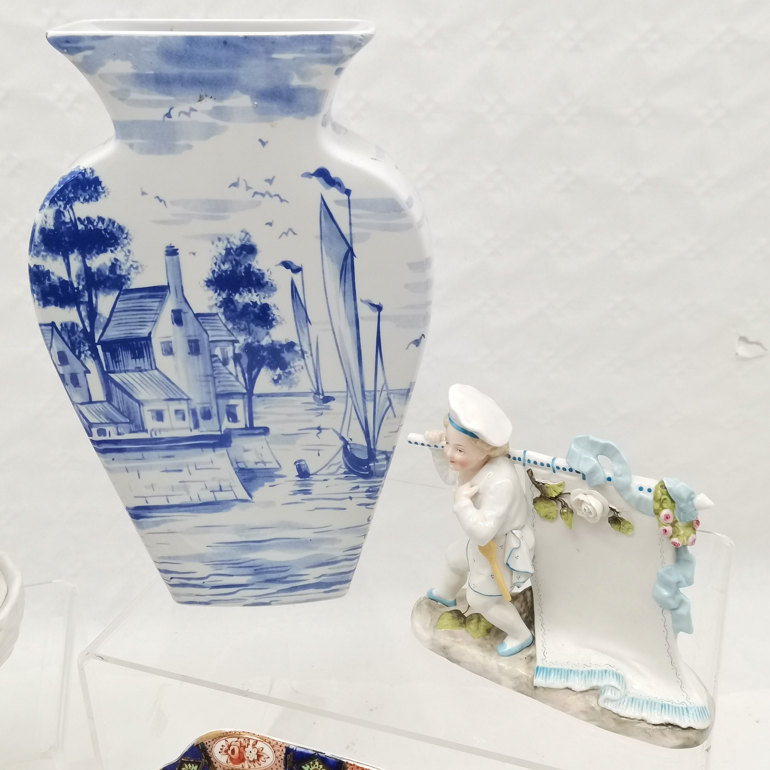 Spode Delftware vase, slight chip to base, 29 cm high, 18 cm wide, part Royal Vale tea set, egg - Image 3 of 6