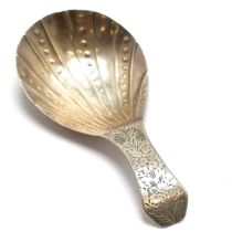Georgian silver caddy spoon with shell design bowl - 7.5cm & 11.9g ~ slight distortion to handle