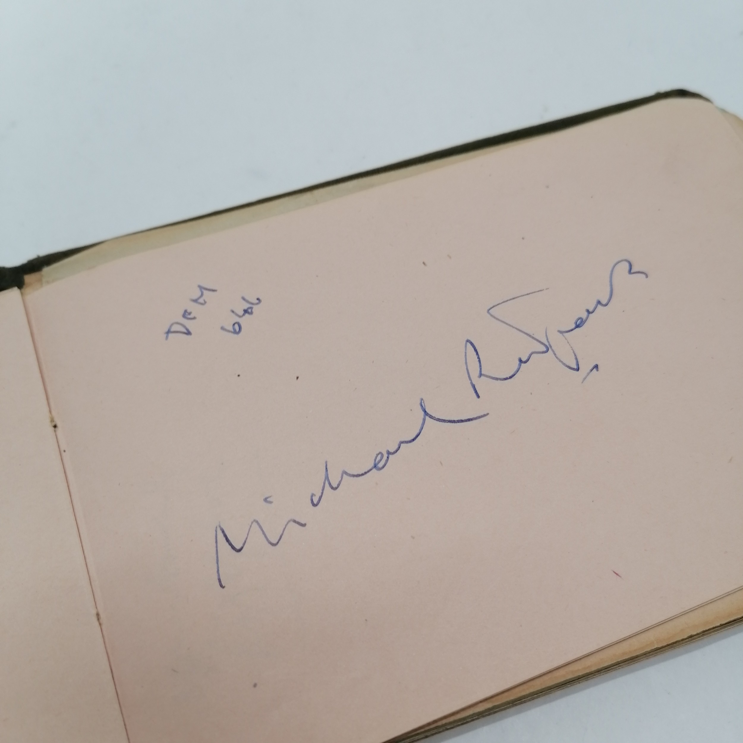 Vintage Autograph book with many signatures inc Peter Cushing, David Lean, Martha Raye, Gertrude - Image 26 of 33