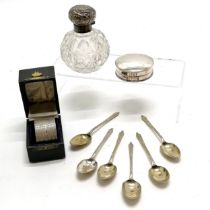 Qty of silver - boxed Chester silver napkin ring, circular lidded box, glass globe scent bottle (9.