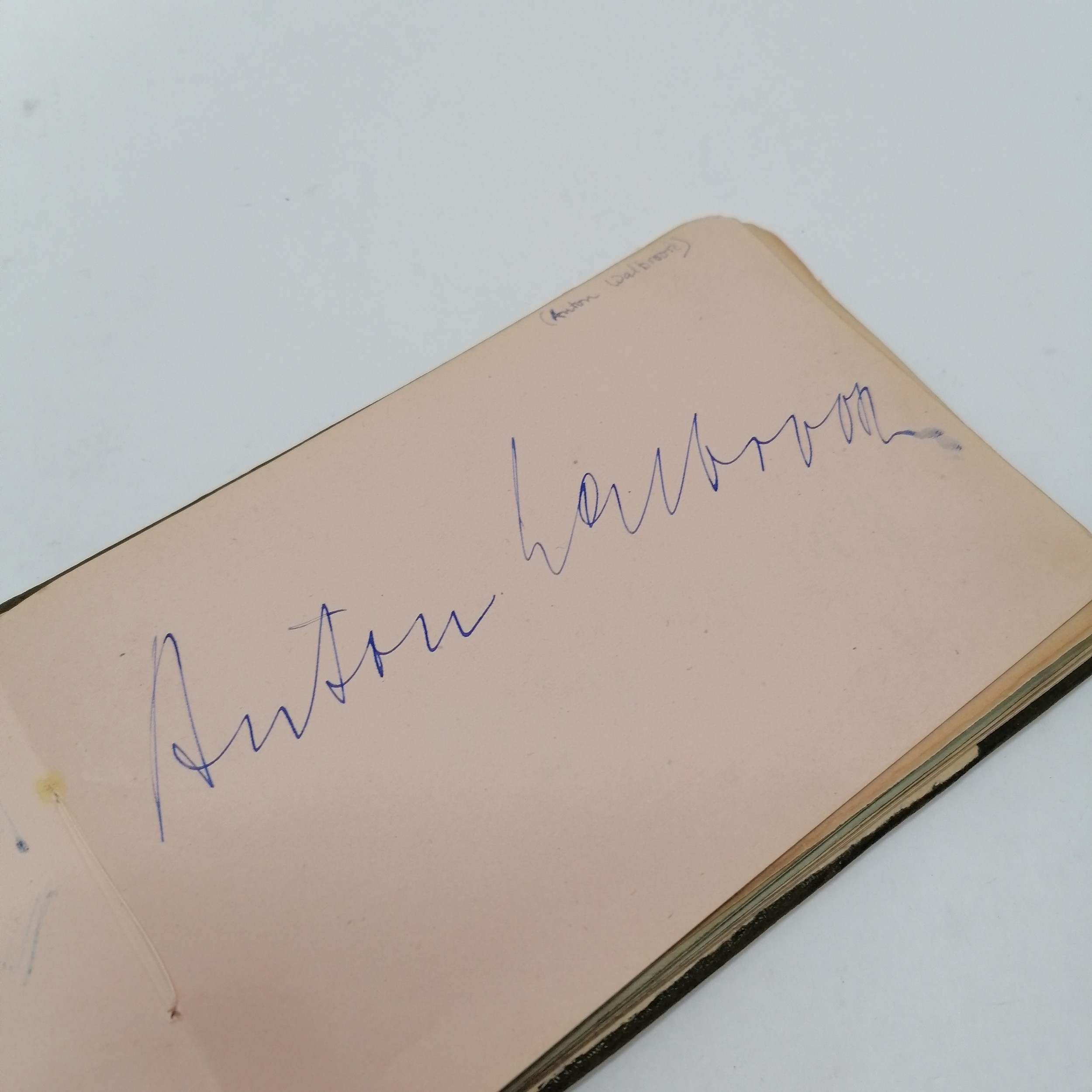 Vintage Autograph book with many signatures inc Peter Cushing, David Lean, Martha Raye, Gertrude - Image 28 of 33