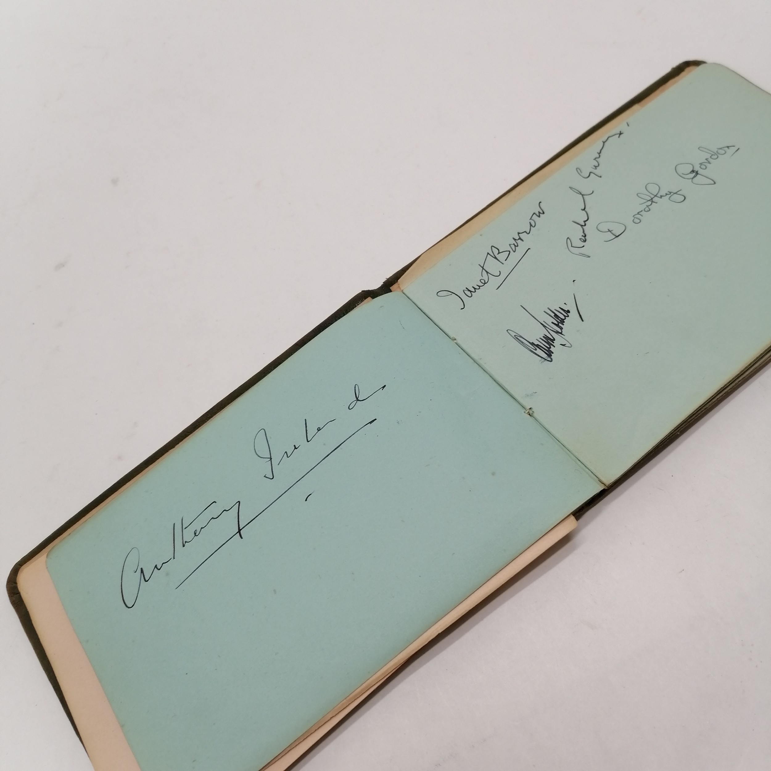 Vintage Autograph book with many signatures inc Peter Cushing, David Lean, Martha Raye, Gertrude - Image 22 of 33