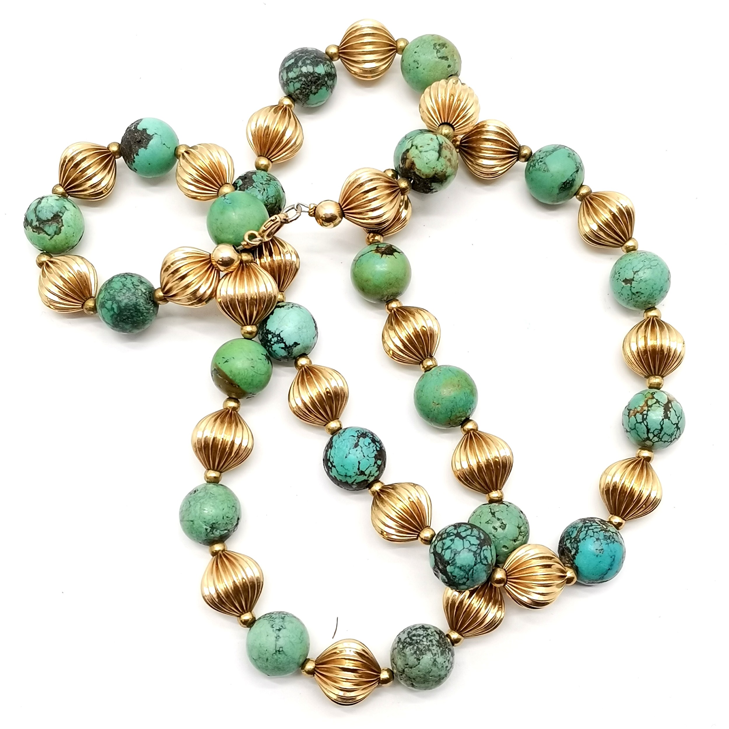 Turquiose / unmarked 14ct gold bead necklace with 14ct marked gold clasp - 72cm & total weight 119g - Image 5 of 5