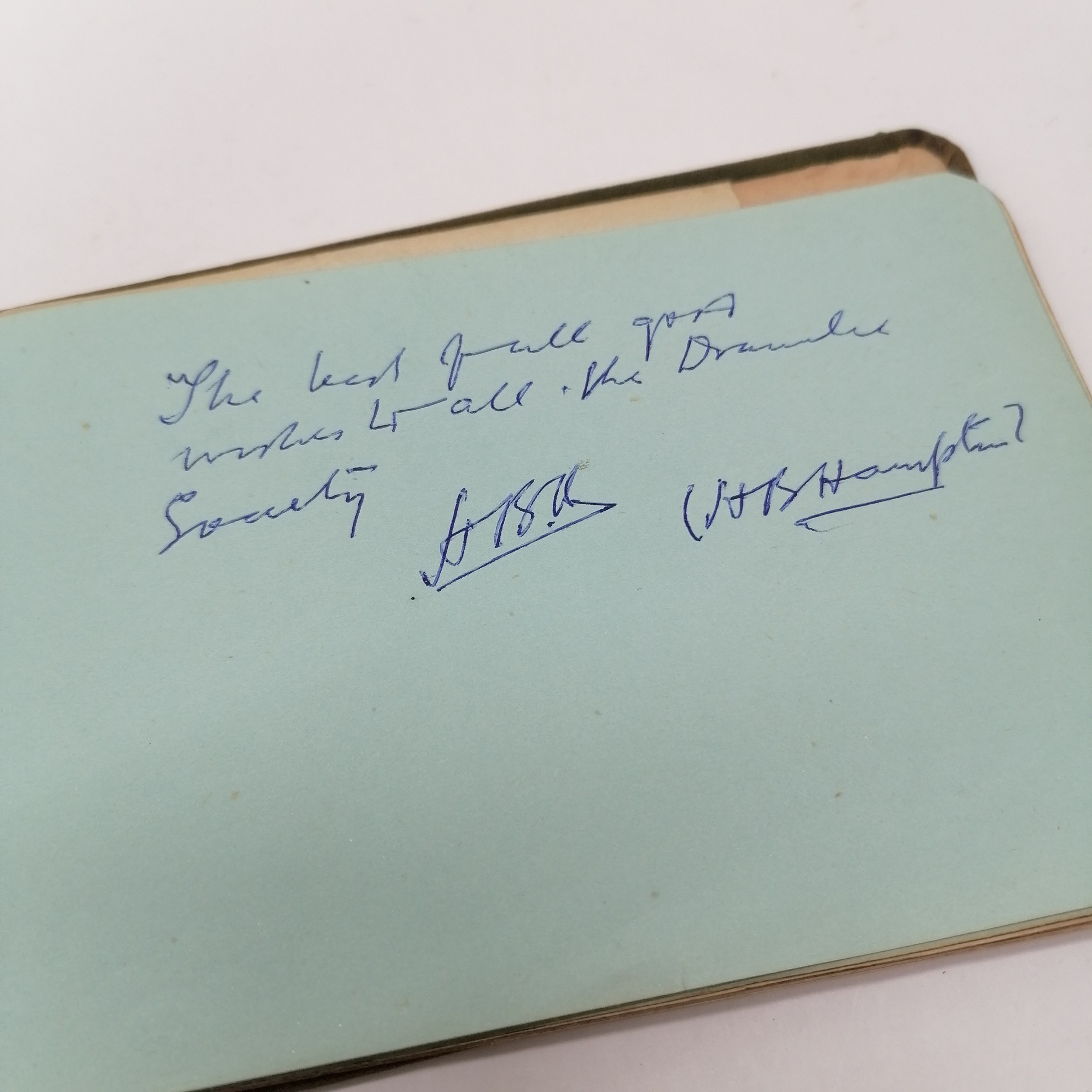 Vintage Autograph book with many signatures inc Peter Cushing, David Lean, Martha Raye, Gertrude - Image 16 of 33