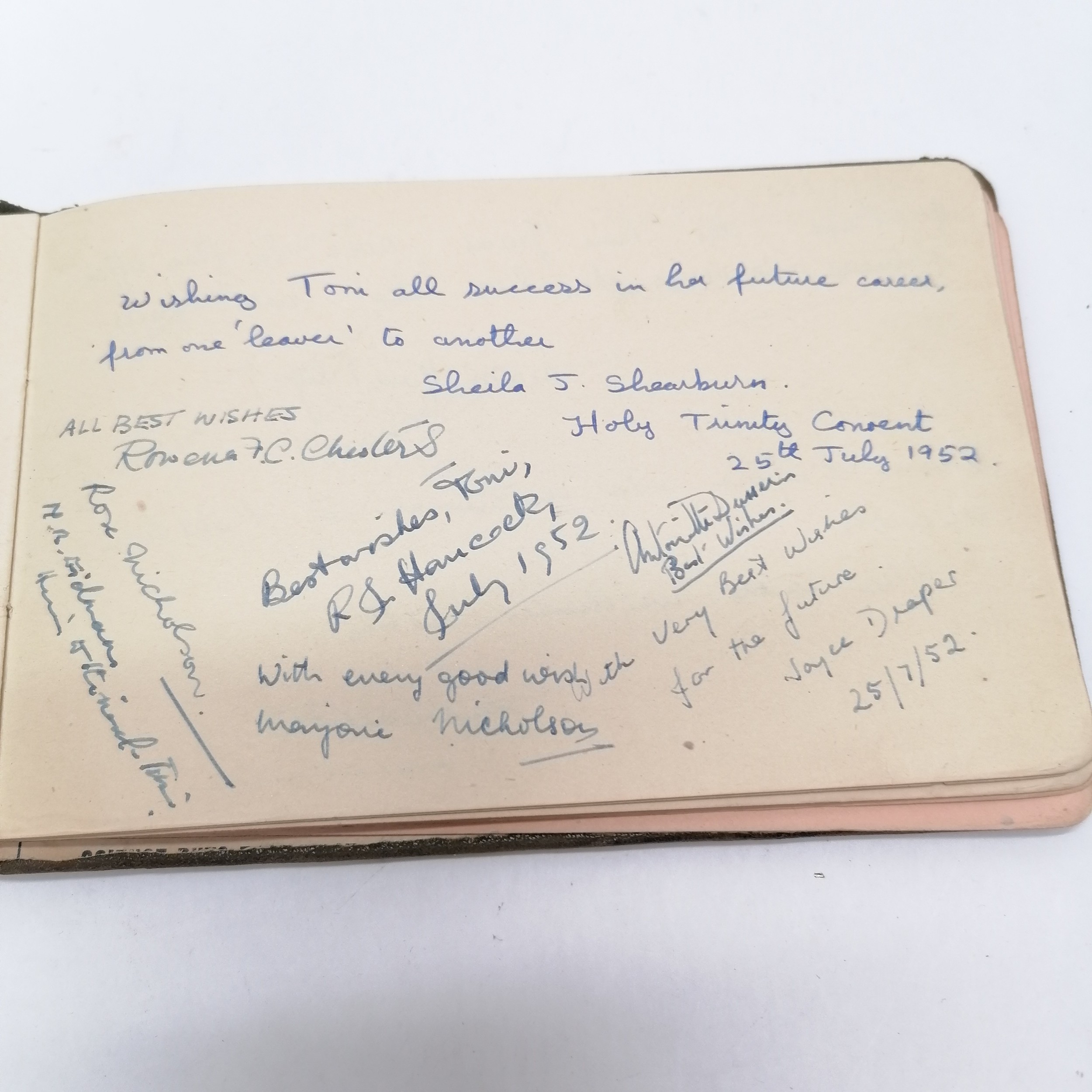 Vintage Autograph book with many signatures inc Peter Cushing, David Lean, Martha Raye, Gertrude - Image 10 of 33