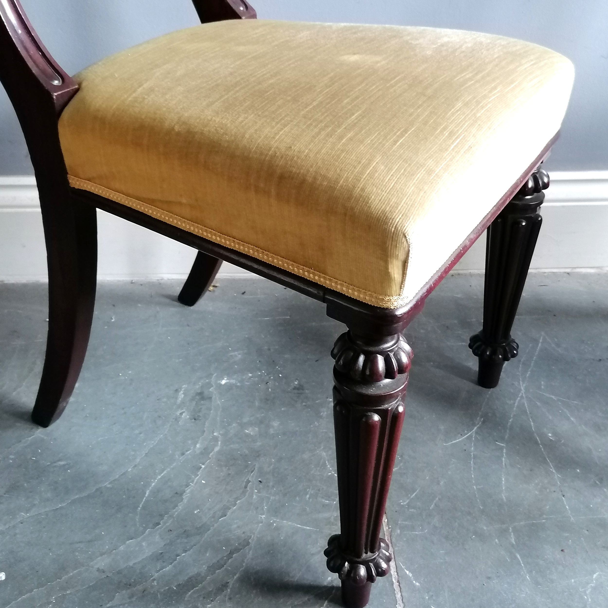 Set of 6 antique rosewood bar back dining chairs with upholstered seats 85cm high x 48cm wide x 43cm - Image 4 of 5