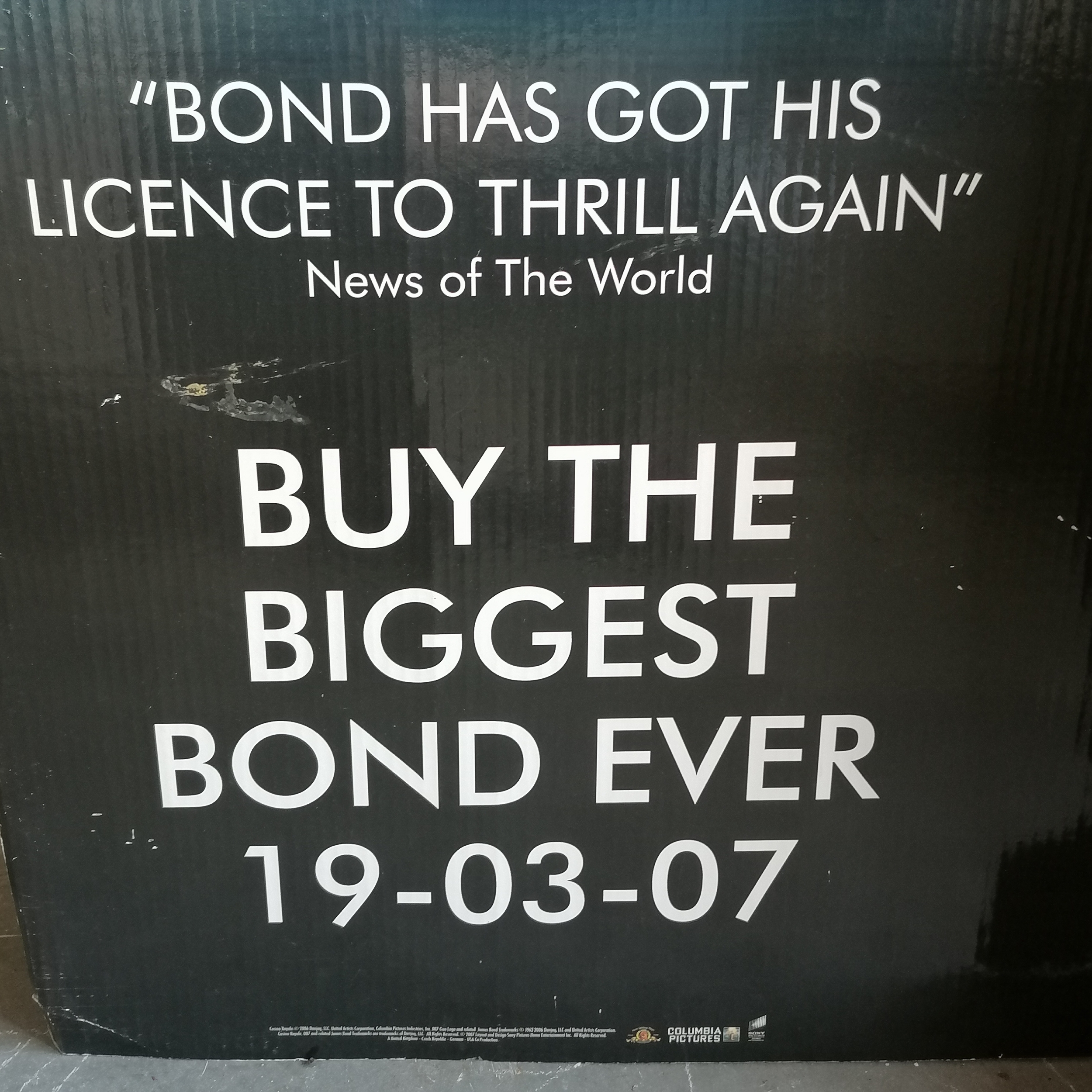 Original promotional James Bond Casino Royal cardboard cut out of Daniel Craig - 152cm high - Image 2 of 3