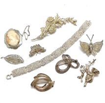 Qty of silver jewellery inc floral brooch (9cm), koala bear brooch, filigree, hand carved shell