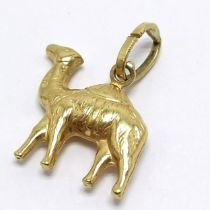 18ct hallmarked gold dromedary camel pendant - 1.8cm drop & 1.2g & bale has been cut