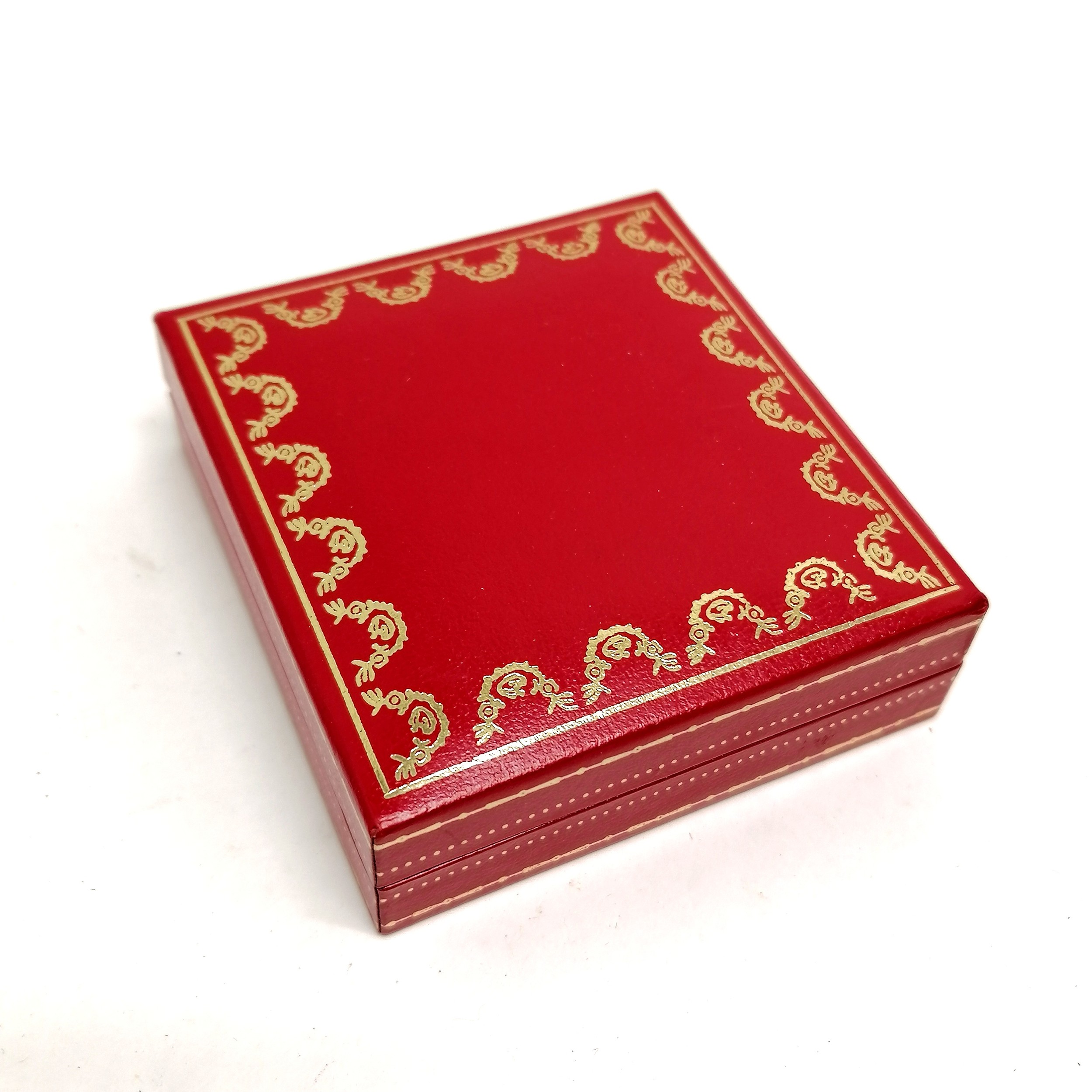 Must De Cartier red leather retail box 7cm x 7.8cm x 2cm T\w a red suede fashion pouch - Image 3 of 3