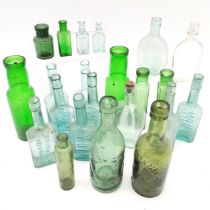 Small collection of antique green bottles inc J.Beirne, Smith & Co meausuring 20cm high. All in used