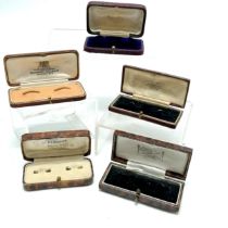 5 x antique / vintage brooch boxes - Mappin & Webb, Raymont (Brixham), W Mansell (Lincoln) (10cm