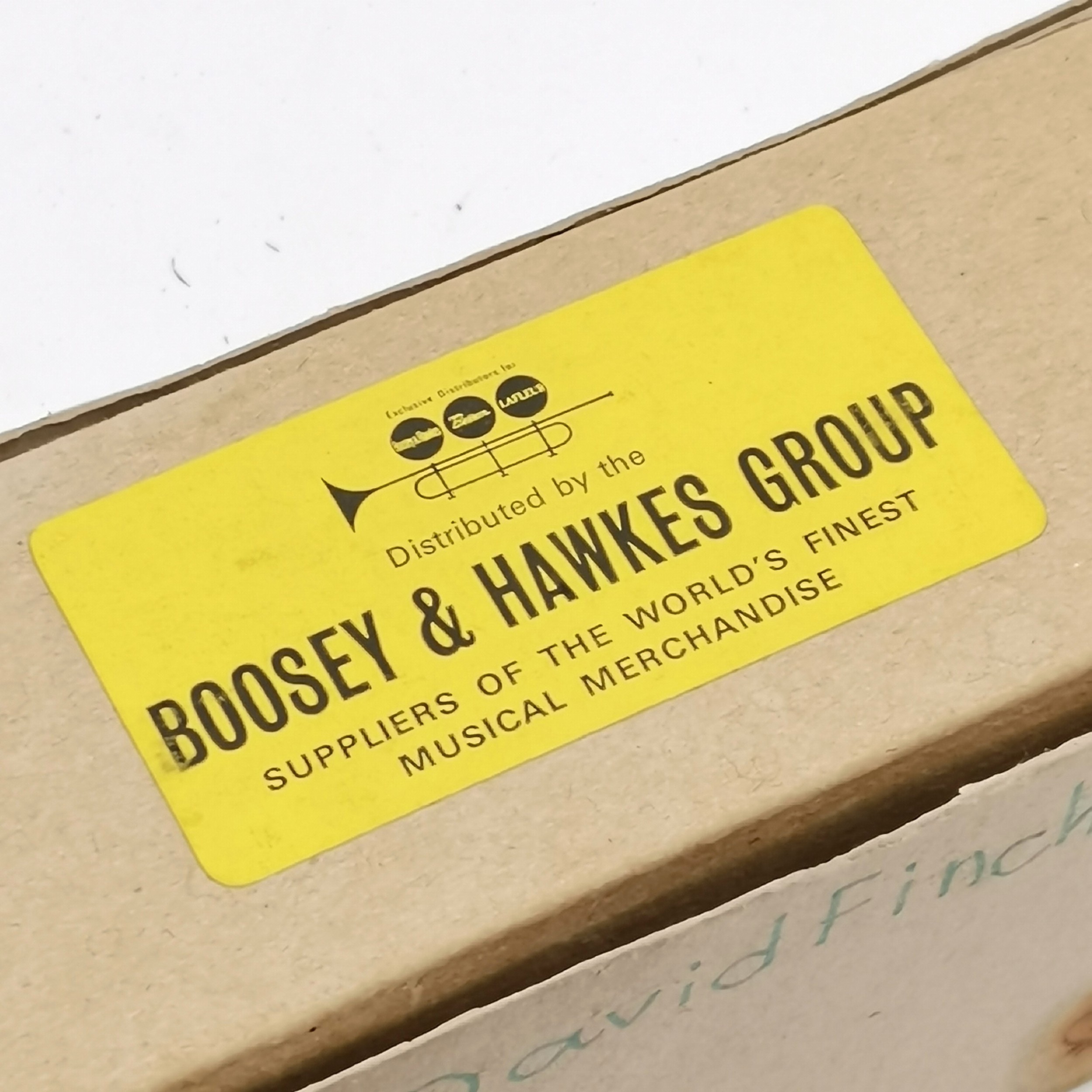 8 x Boosey & Hawkes Glockenspiel bells / xylophone interest in original boxes with beaters (20cm - Image 3 of 3