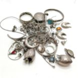 Qty of scrap silver jewellery etc - some stone set & total weight 159g - SOLD ON BEHALF OF THE NEW