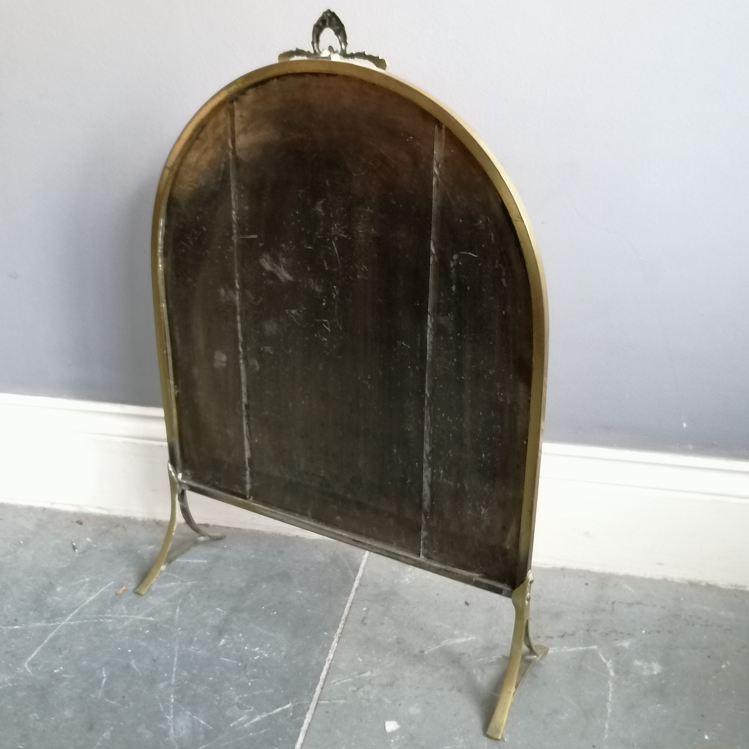 Brass fire screen 51 cm x 74cm, in good condition. - Image 2 of 2