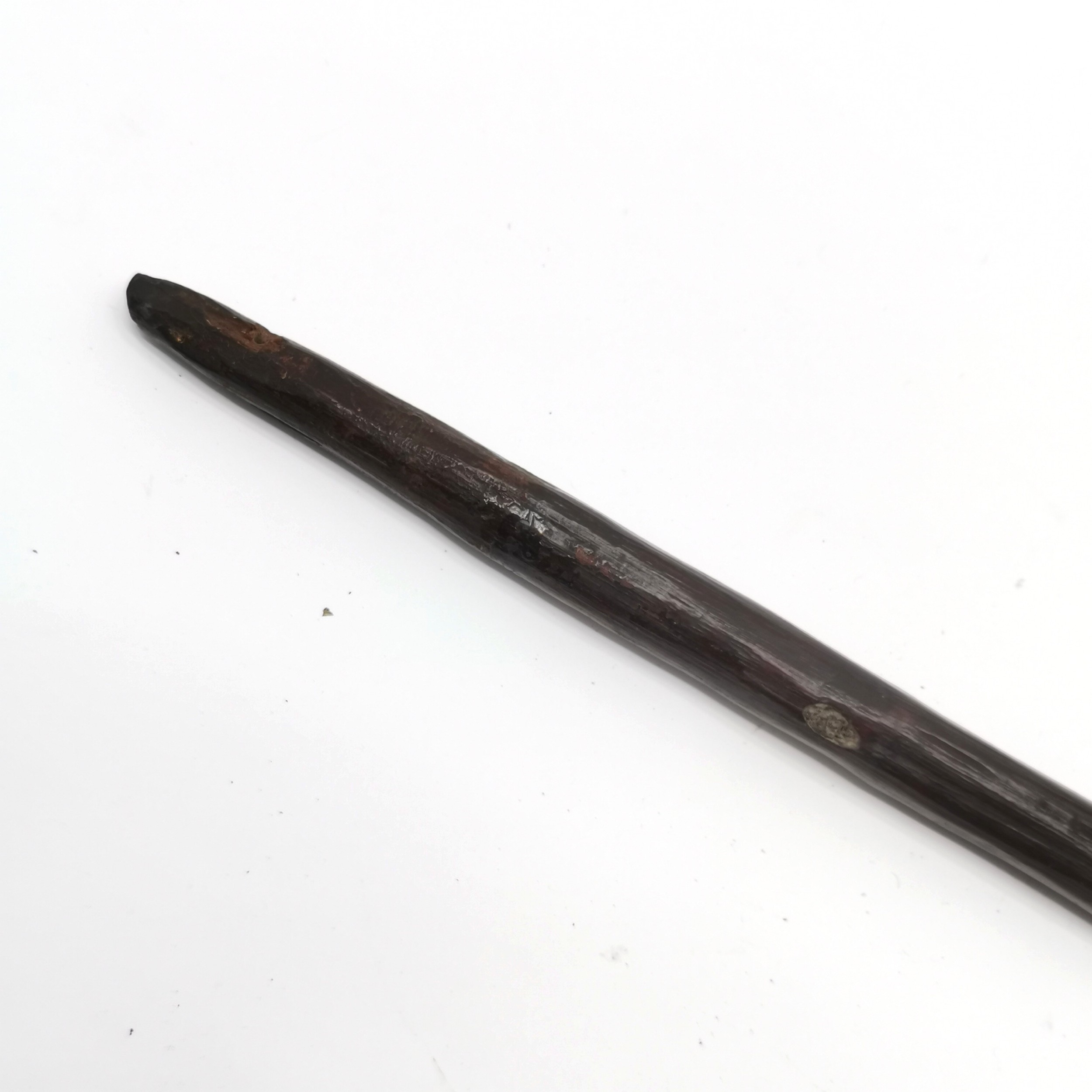 Antique ethnic wooden fishing spear with barbed detail - has losses - 92cm long. - Image 3 of 3