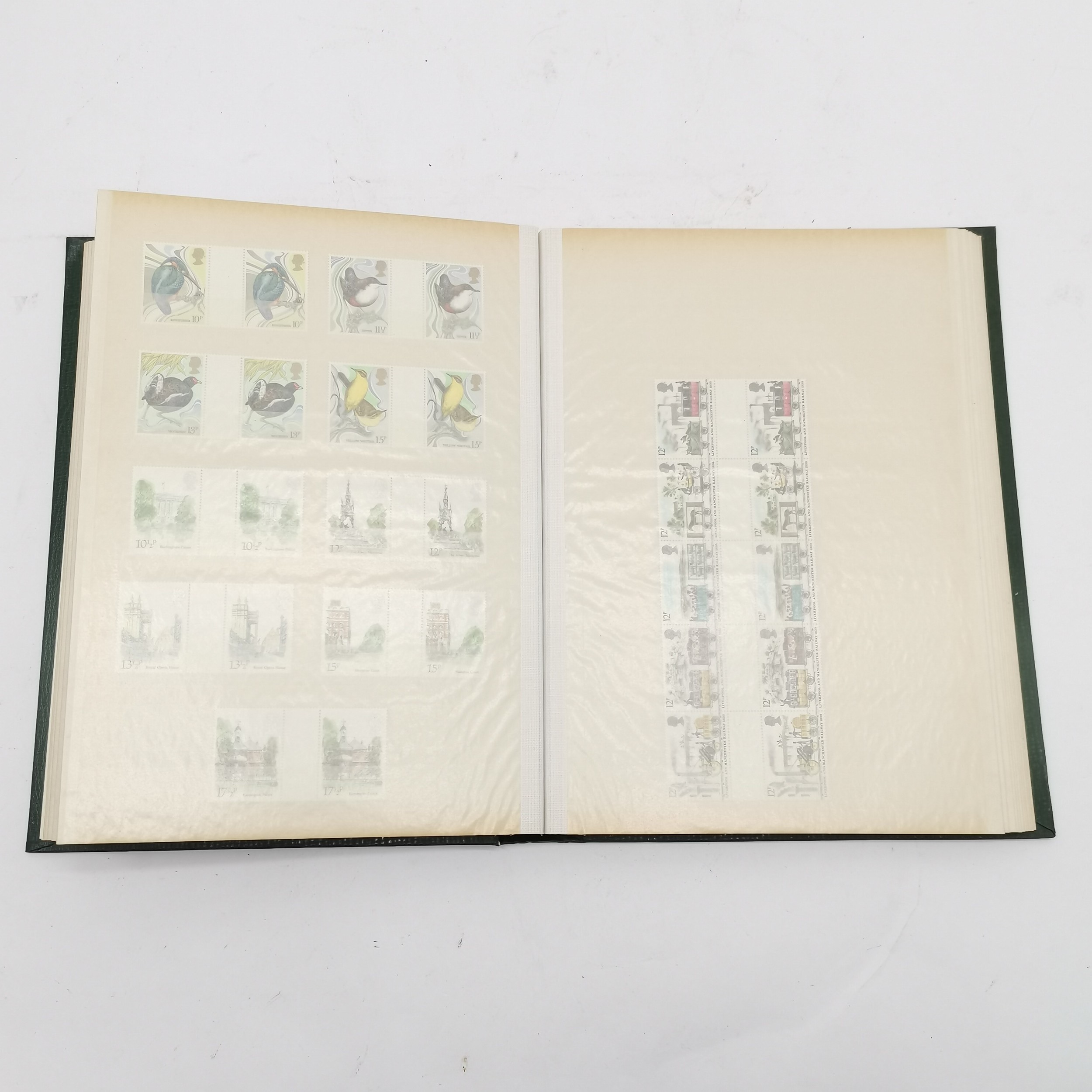 Green stockbook with mixed collection inc small amount of commonwealth and GB inc 4 x Wedgwood - Image 5 of 15