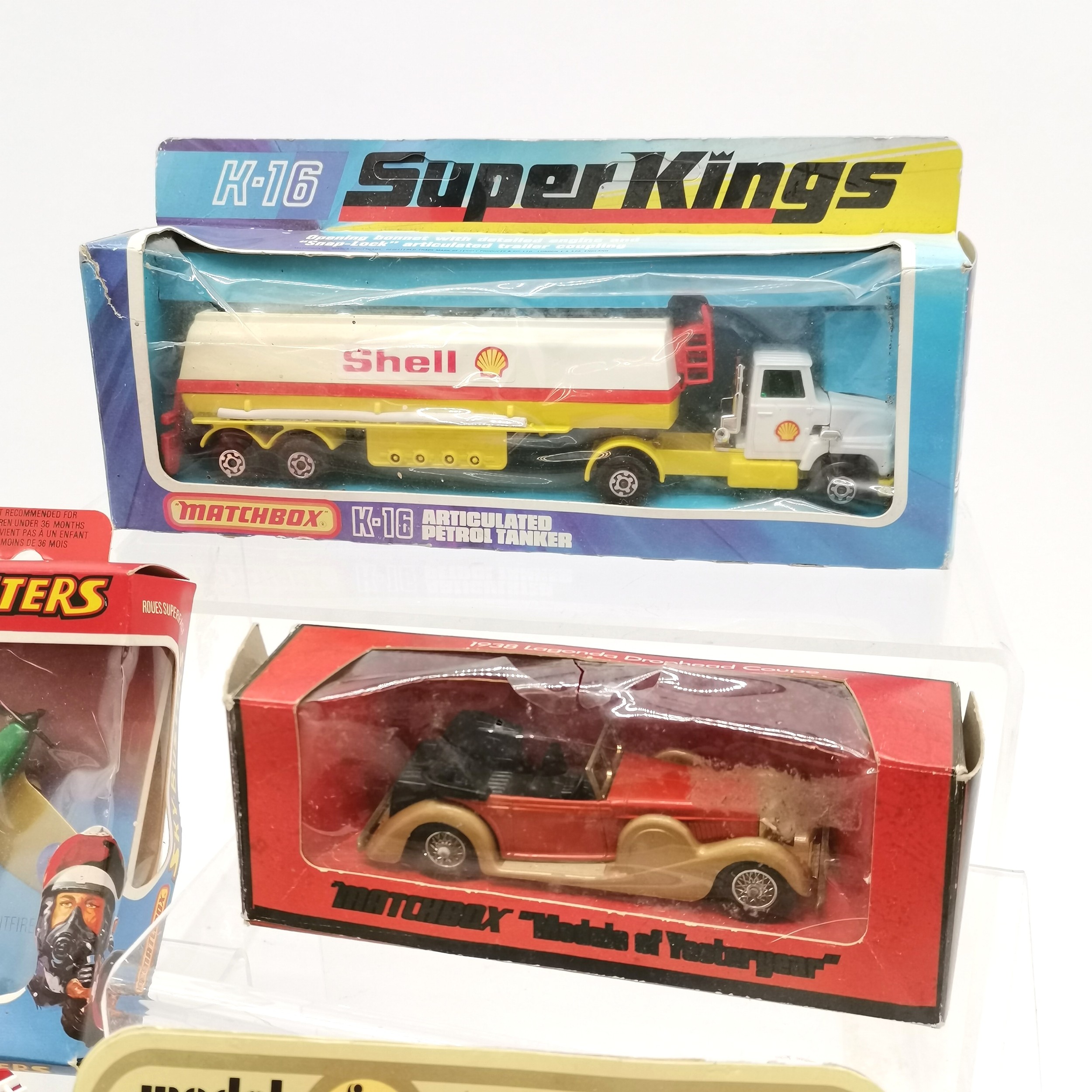 Collection of boxed and unboxed Matchbox toys including 4 models of yesteryear (X2 1912 Ford model - Image 5 of 5