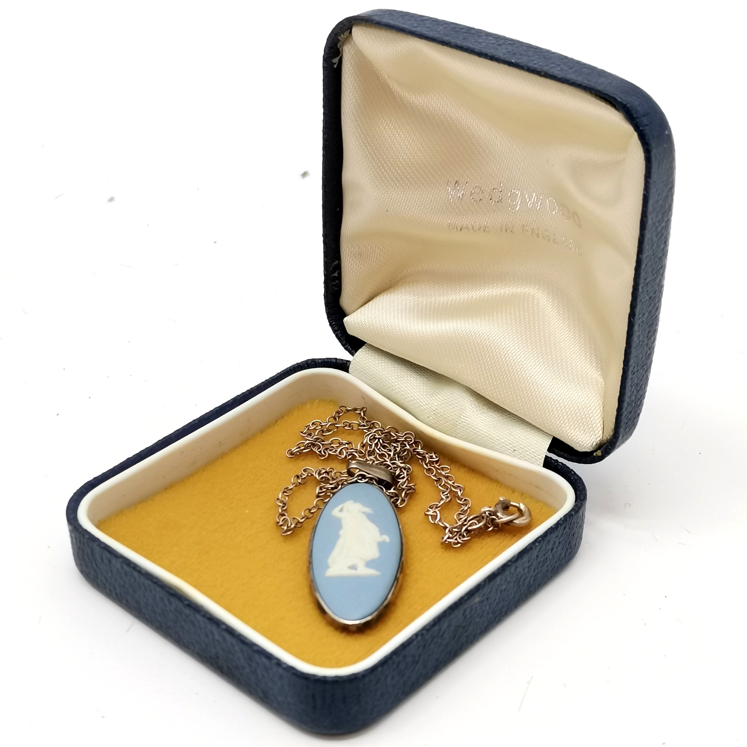 Wedgwood silver pendant on silver 46cm chain (in original box), strand of faux pearls with silver - Image 3 of 3