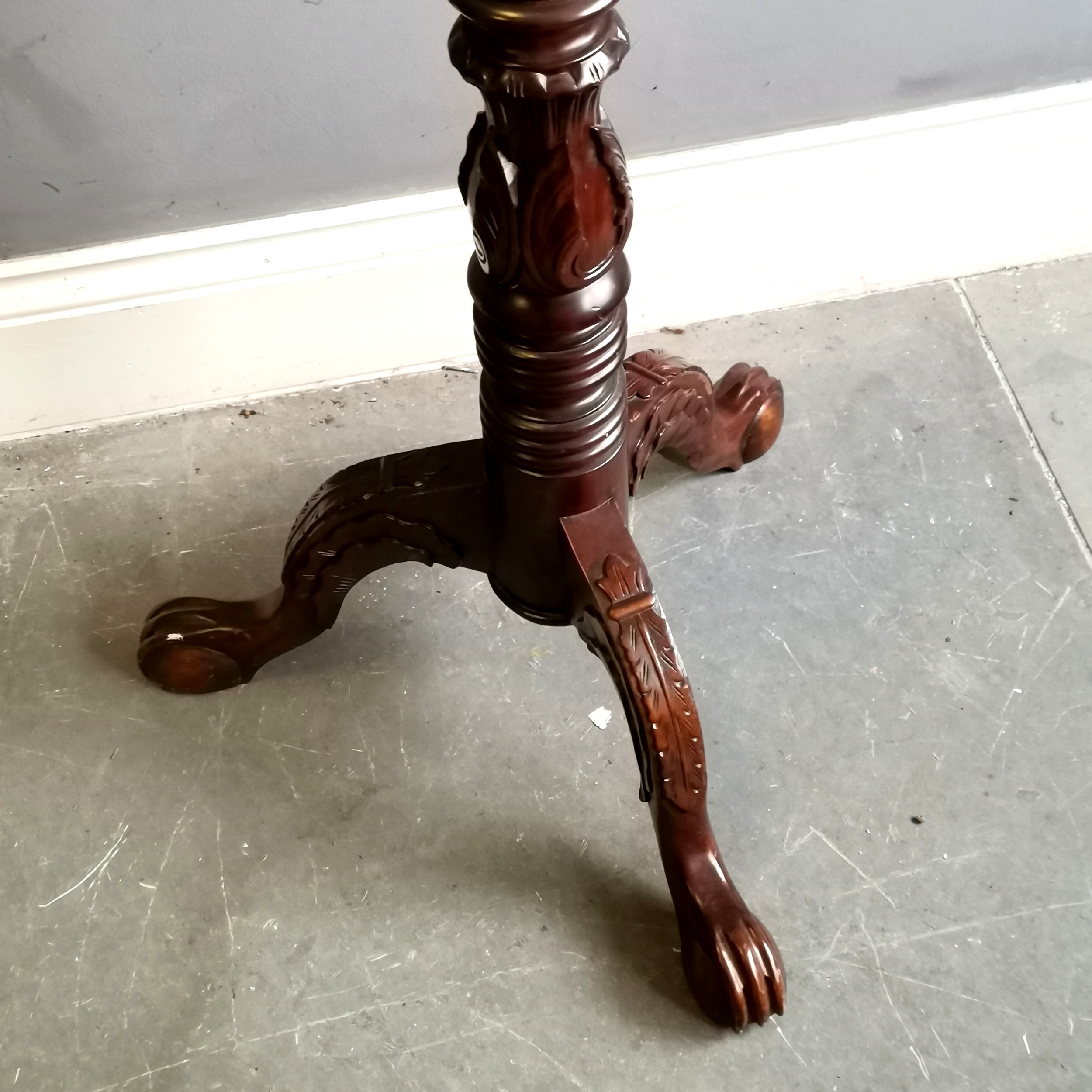 Reproduction mahogany Torchere stand, with spiral carved decoration terminating on carved tripod - Image 2 of 3