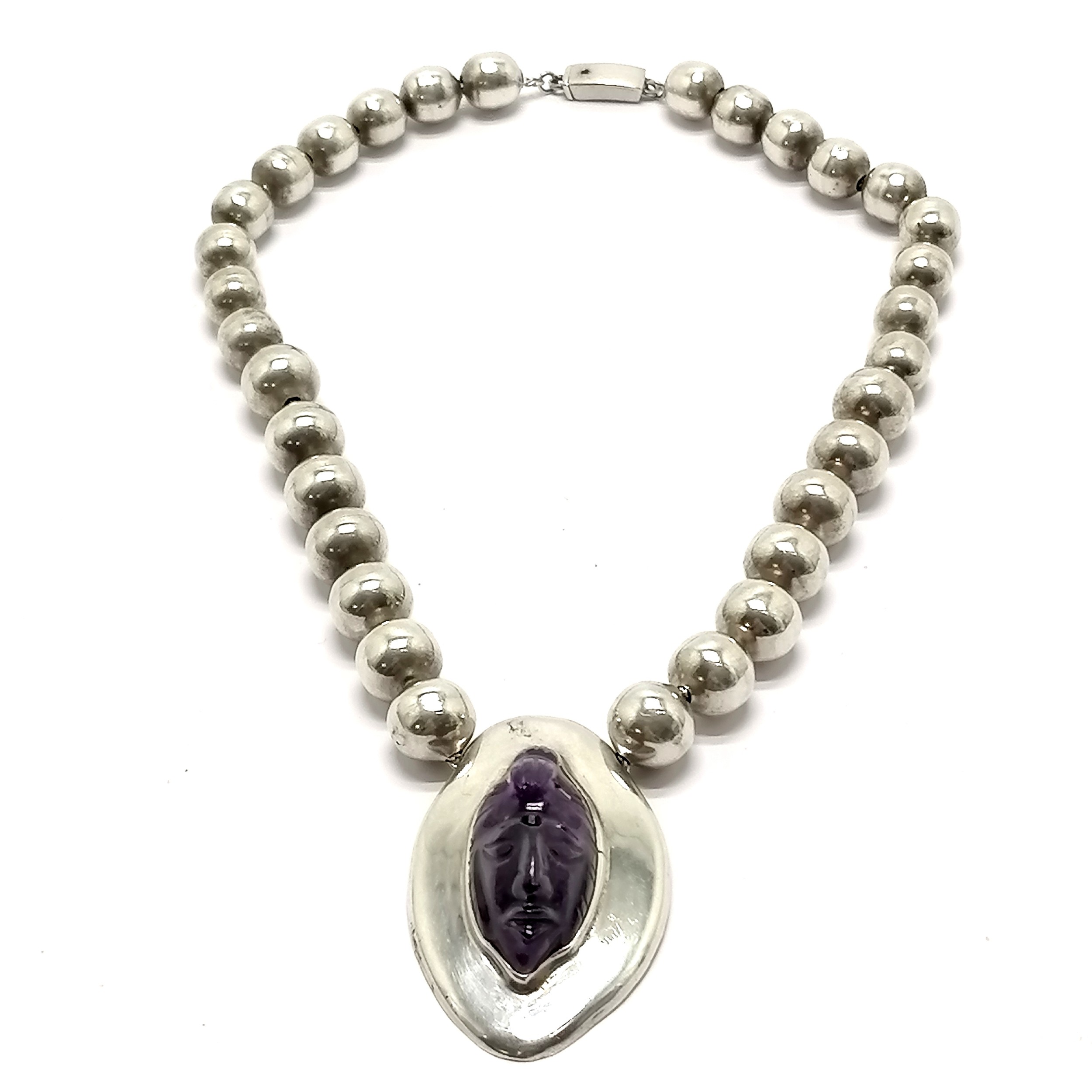 Mexican silver 'ball' necklace with carved amethyst face pendant - 38cm long & 88g total weight