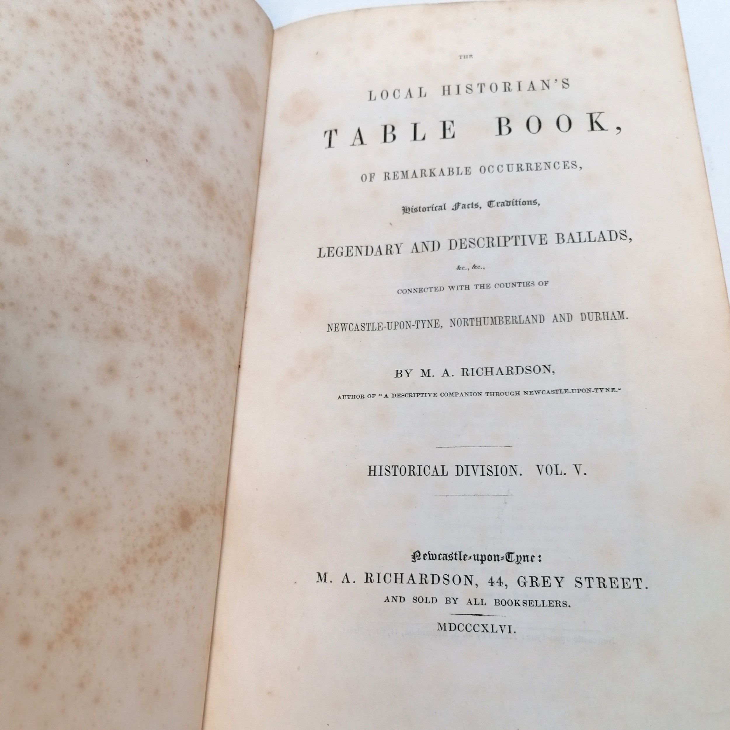 1841-46 complete set of 8 books - The Local Historian's table book of remarkable occurrences, - Image 2 of 2