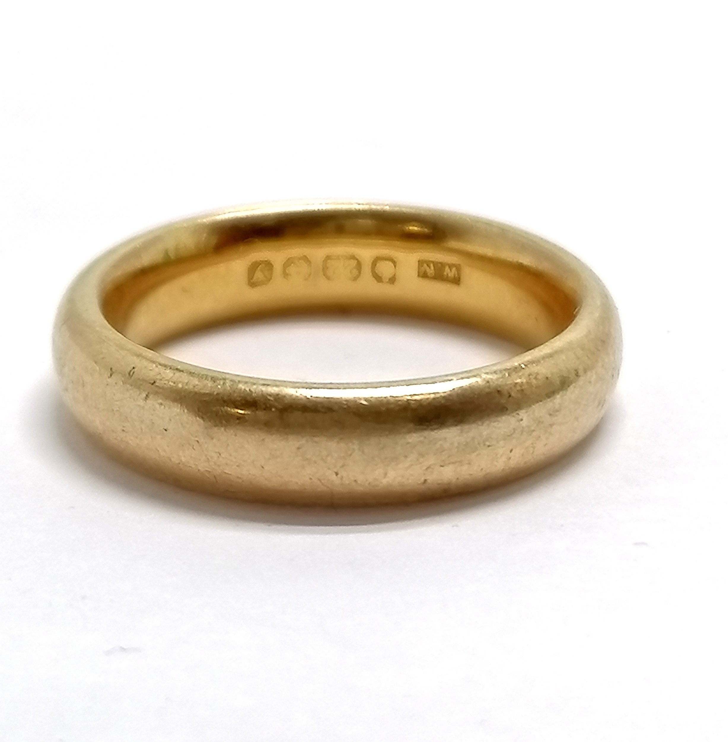 Antique 22ct hallmarked gold band ring - size L & 8.6g ~ 4.5mm wide