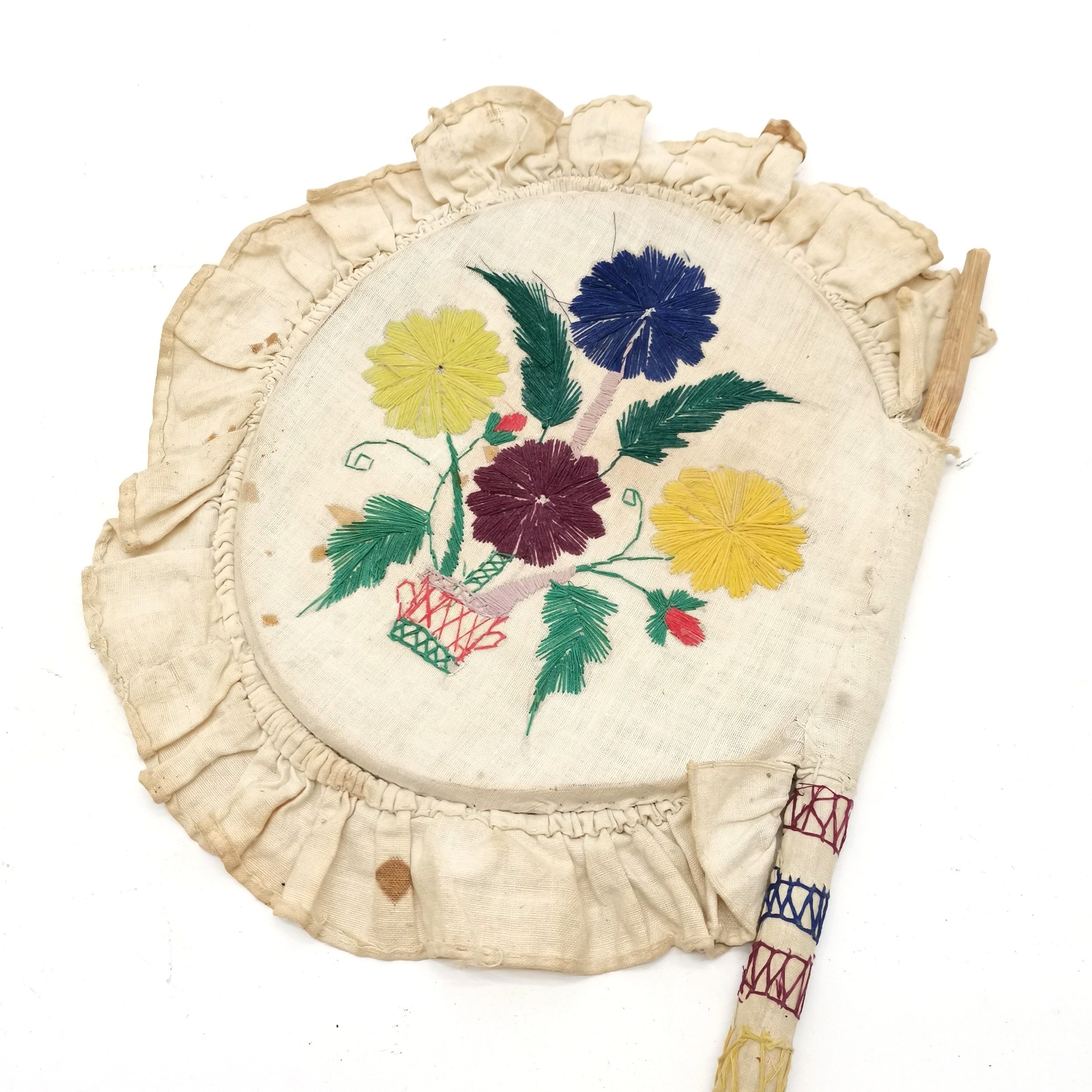 Hand embroidered Indian made fan on wooden shaft - 45cm long & has obvious wear & marks - Image 3 of 3