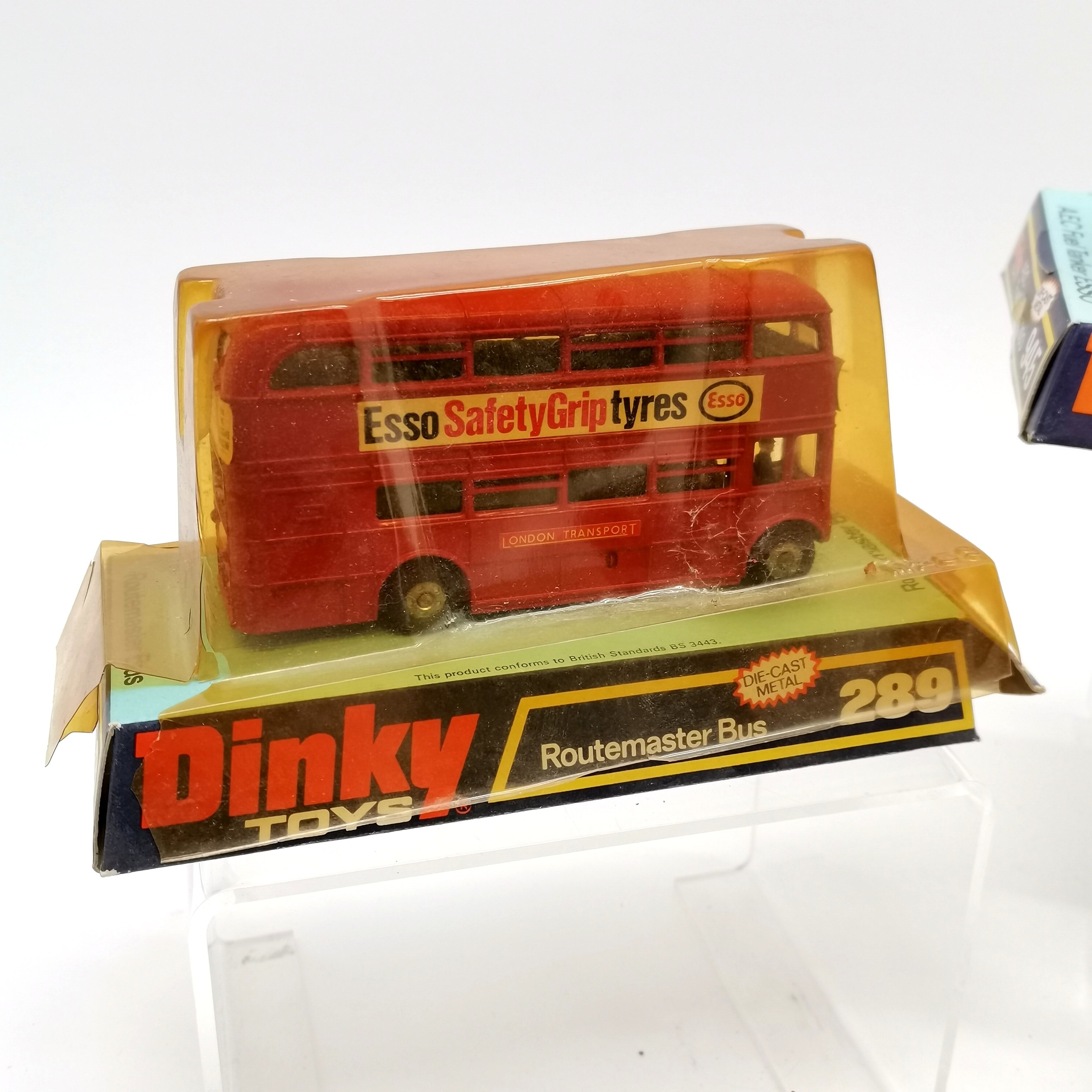 Collection of boxed and unboxed Dinky toys including 725 F-4K Phantom II, 289 Routemaster bus, A.E.C - Image 3 of 6