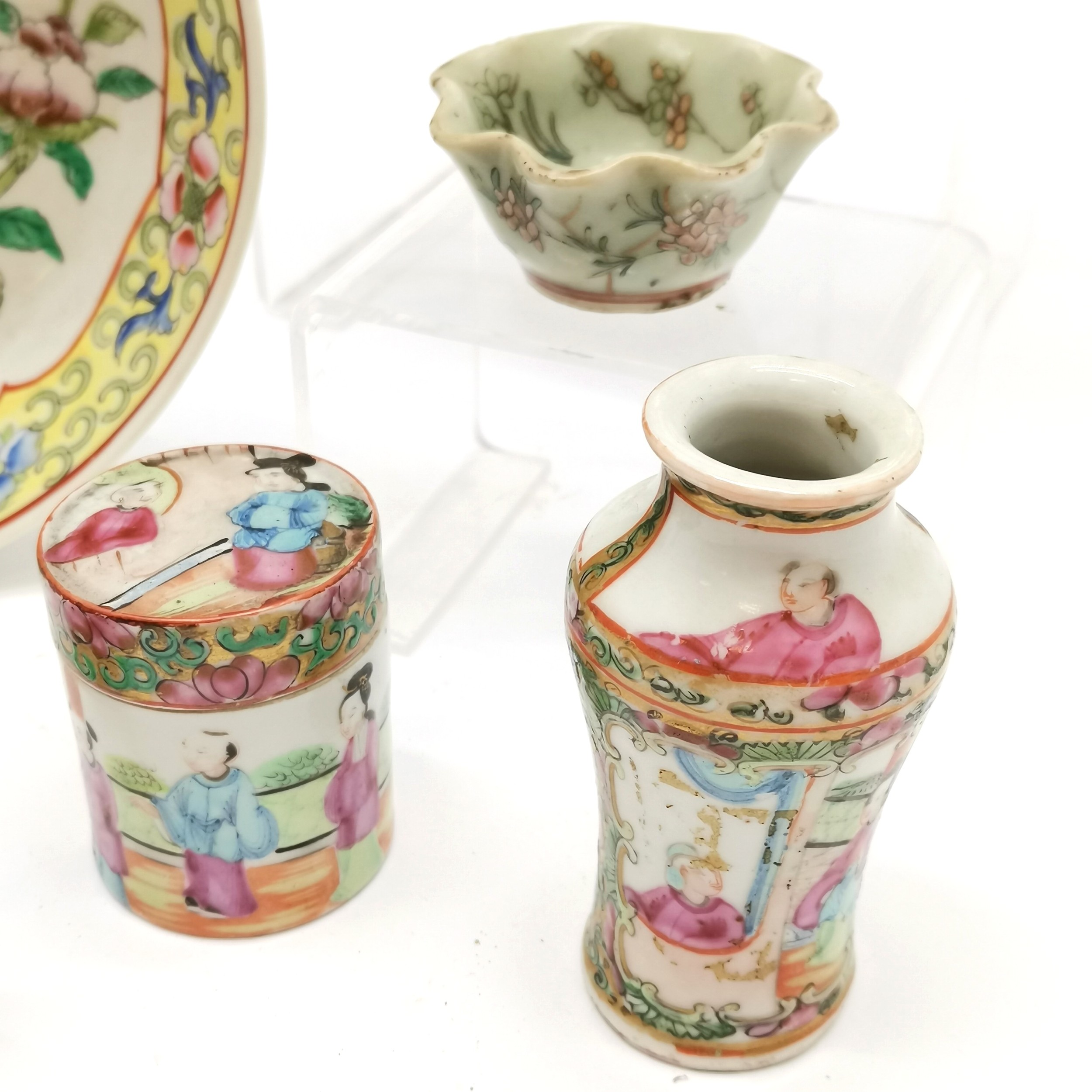 Qty of Chinese Cantonese porcelain inc teapot, pair of baluster vases (8.5cm), lidded cylindrical - Image 7 of 7