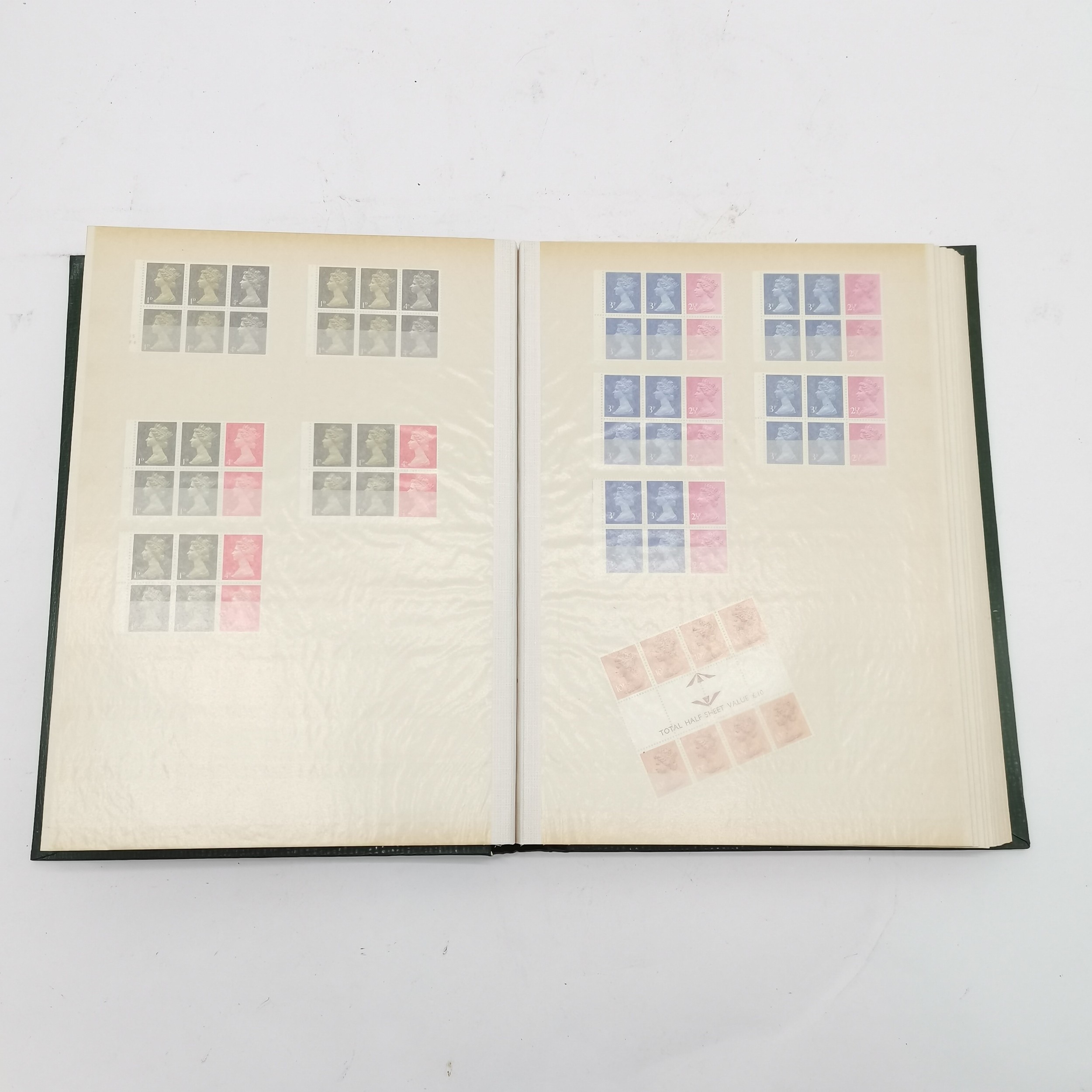 Green stockbook with mixed collection inc small amount of commonwealth and GB inc 4 x Wedgwood - Image 11 of 15