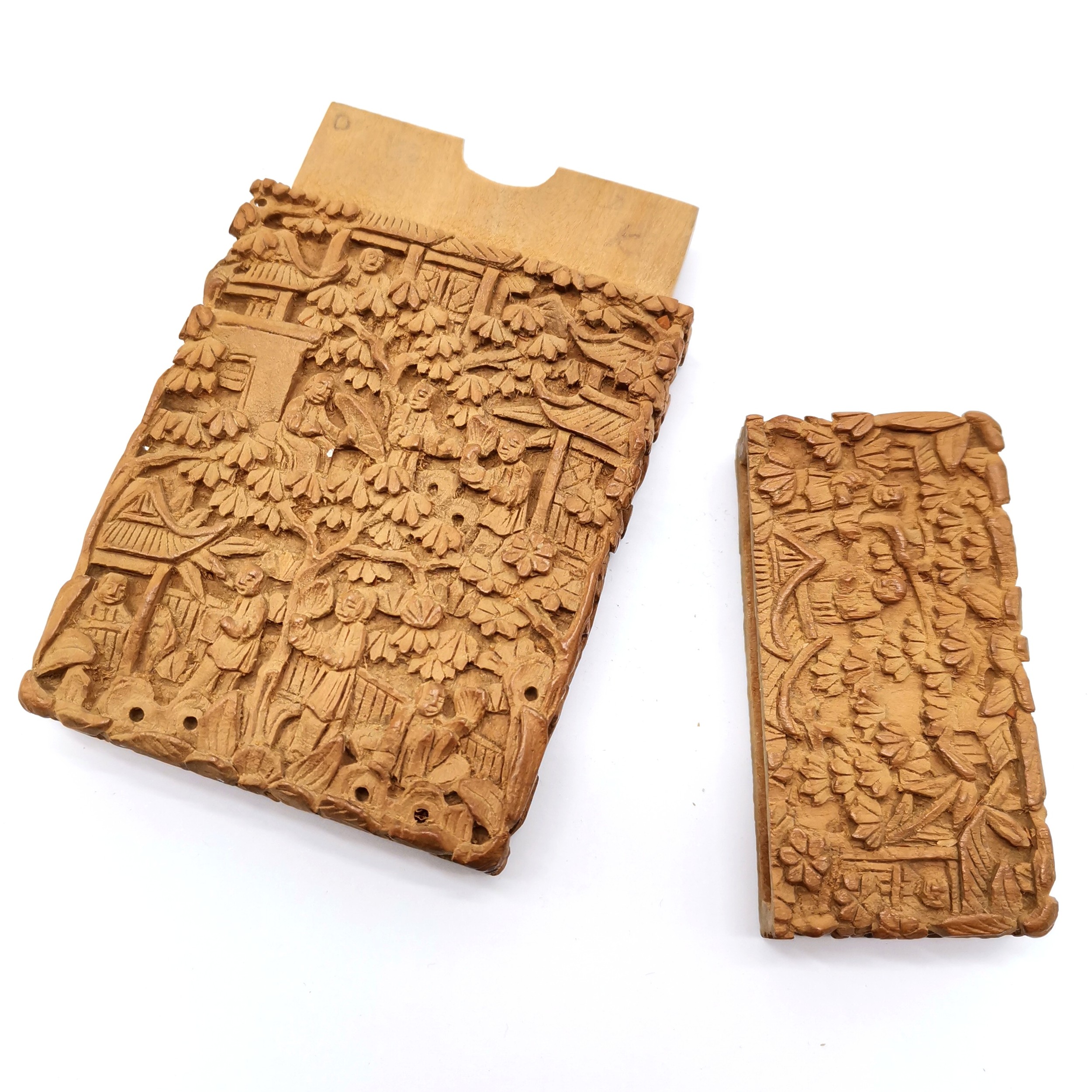 Antique Chinese Cantonese hand carved wooden card case - 9.6cm x 5.6cm & no obvious damage - Image 3 of 3